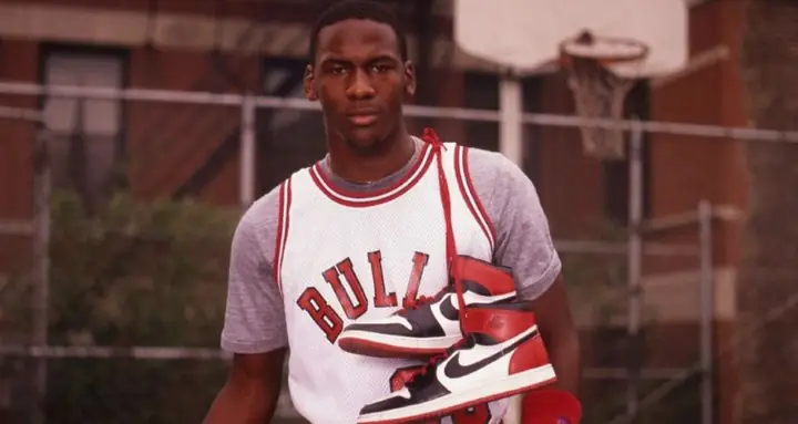 Cách Vẽ Jordan 1