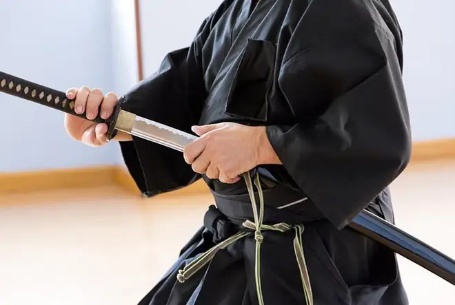 Cách Vẽ Kiếm Nhật