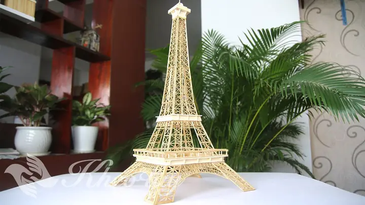 Cách Vẽ Đỉnh Tháp Eiffel