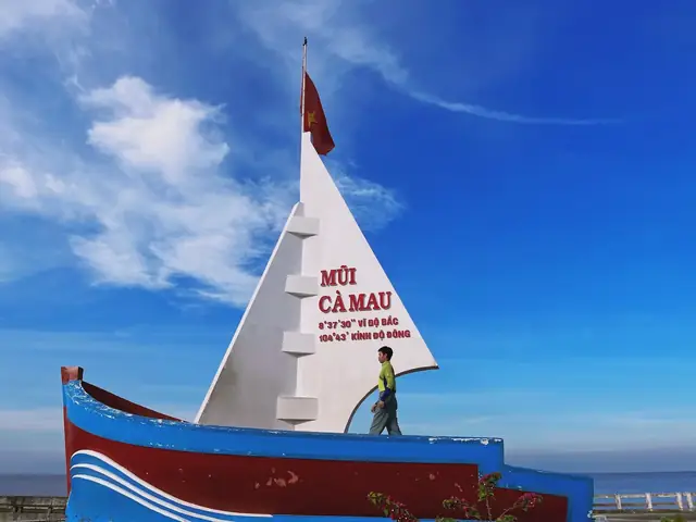 Cách Vẽ Thuyền Có Mui